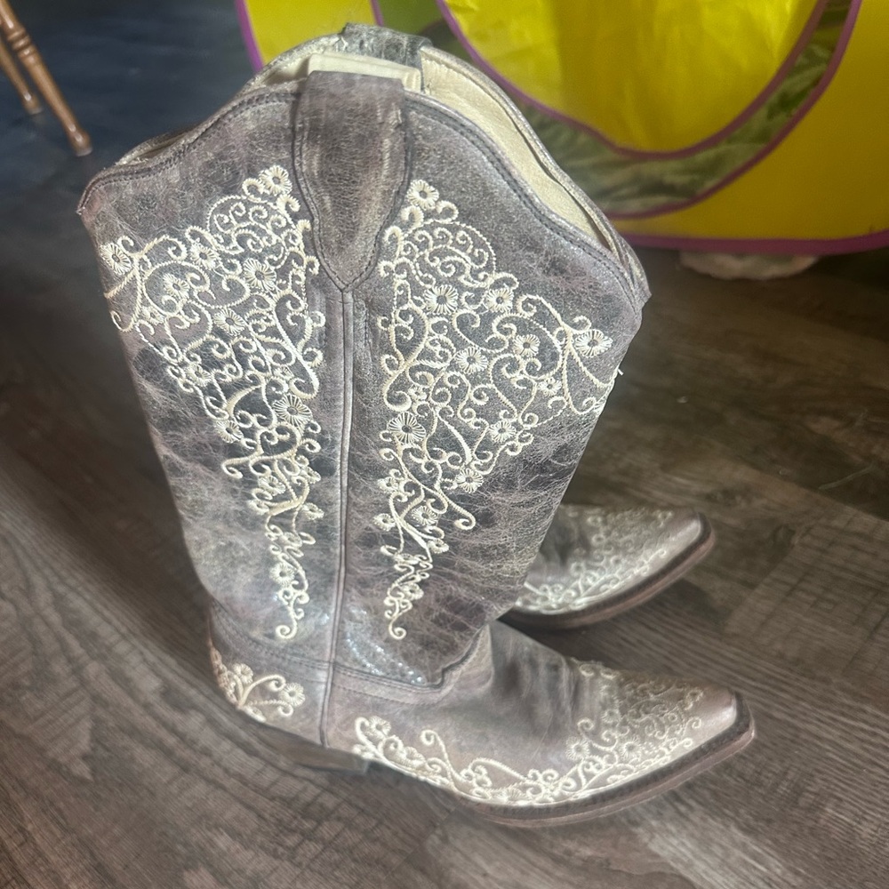 Corral Cowboy Boots Crater Bone with Embroidery Gray SZ 8